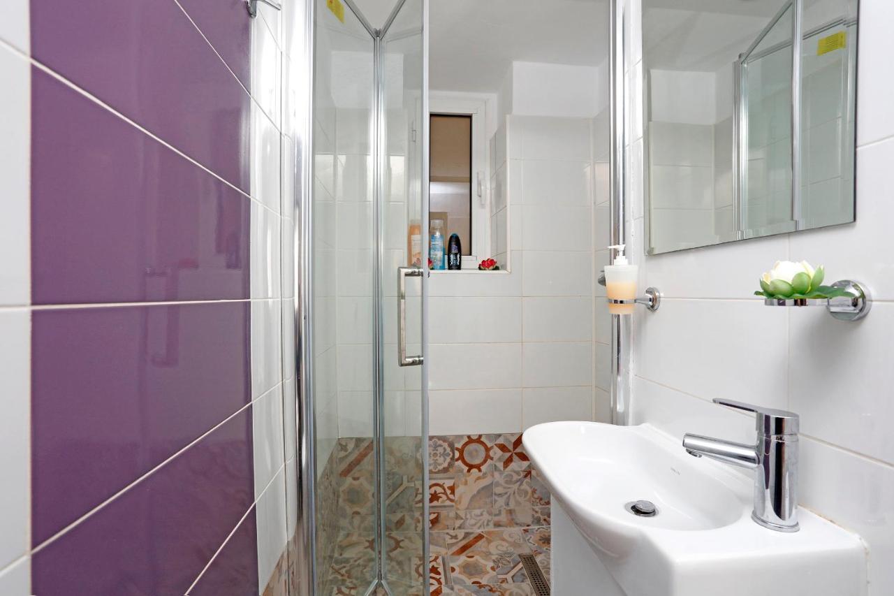 Central Apartment Very Close To Old City Bukarest Exterior foto