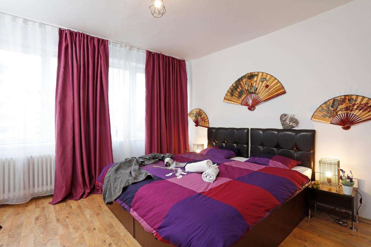Central Apartment Very Close To Old City Bukarest Exterior foto