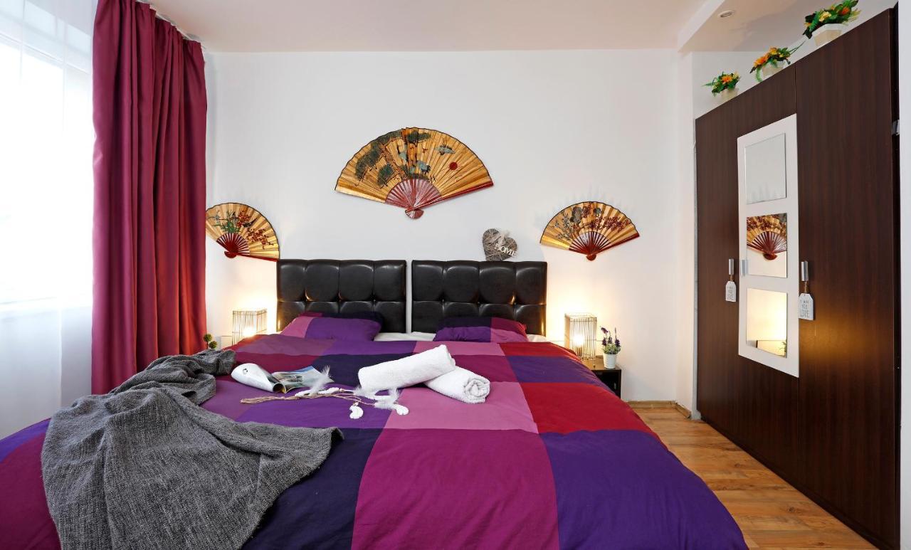 Central Apartment Very Close To Old City Bukarest Exterior foto